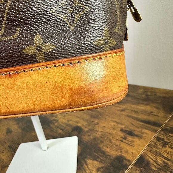 Louis Vuitton Monogram Alma Bag Satchel - Picture 12 of 16